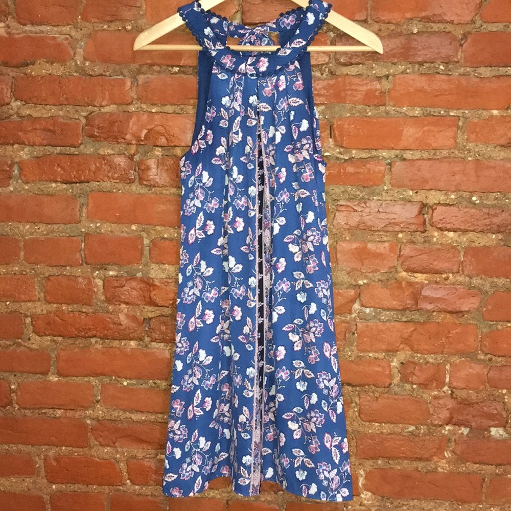 Bow tie back summer dress!